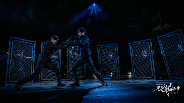 뮤지컬 <은밀하게 위대하게:THE LAST> 공연 사진(3)